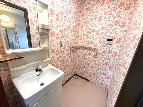 東置賜郡川西町大字小松の中古一戸建て