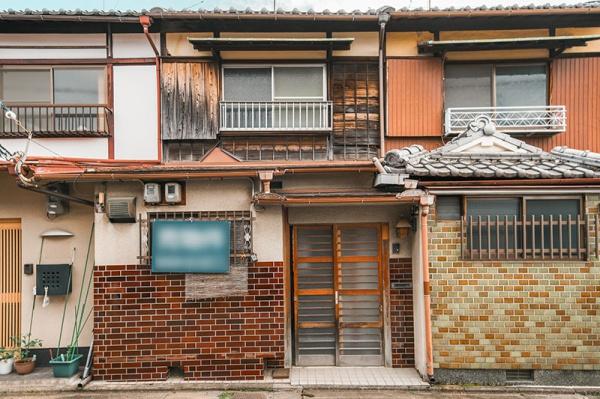 京都市伏見区桃山羽柴長吉中町の中古テラスハウス
