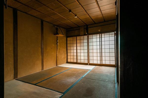 京都市伏見区桃山羽柴長吉中町の中古テラスハウス