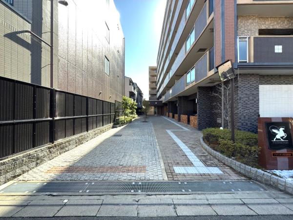 パデシオン伏見駅前