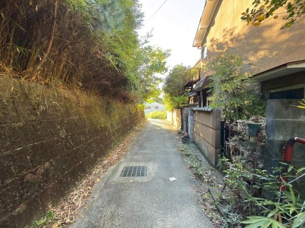京都市伏見区深草石峰寺山町の土地