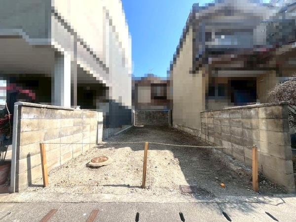 京都市伏見区川東町の新築一戸建