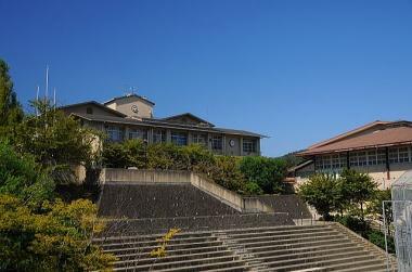 長岡京市高台４丁目の中古一戸建て(長岡京市立長岡第四中学校)