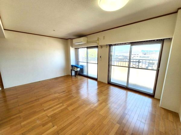 伏見日光ハイツ２号棟