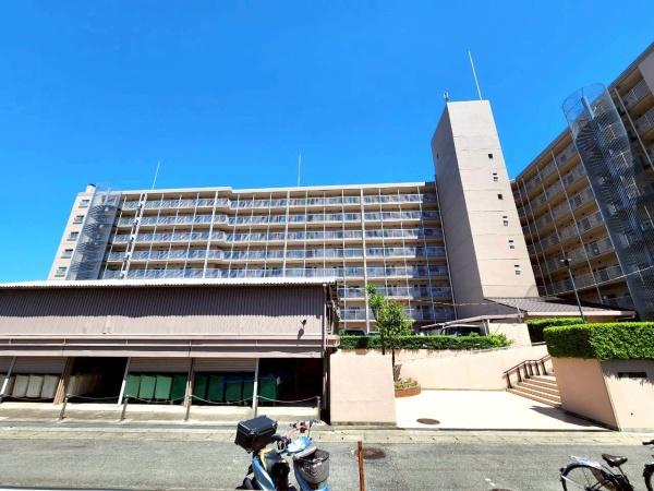 伏見日光ハイツ２号棟