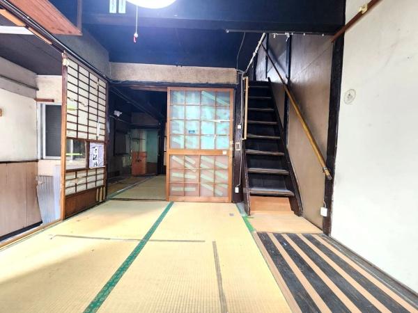 京都市伏見区東菱屋町の中古テラスハウス