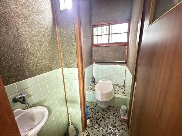 鳴門市撫養町北浜字宮の西の中古一戸建て