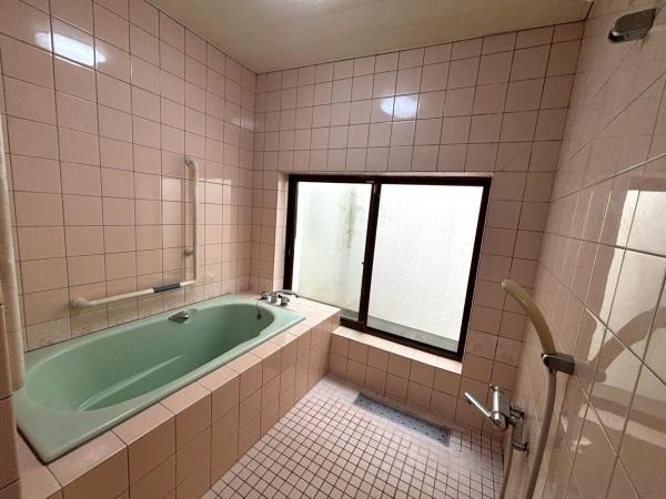 鳴門市撫養町南浜字馬目木の中古一戸建て