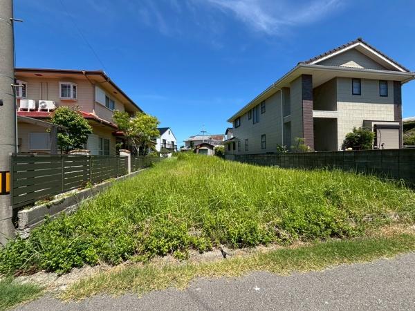 鳴門市撫養町岡崎字二等道路西の土地