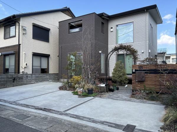 徳島市上吉野町２丁目の中古一戸建