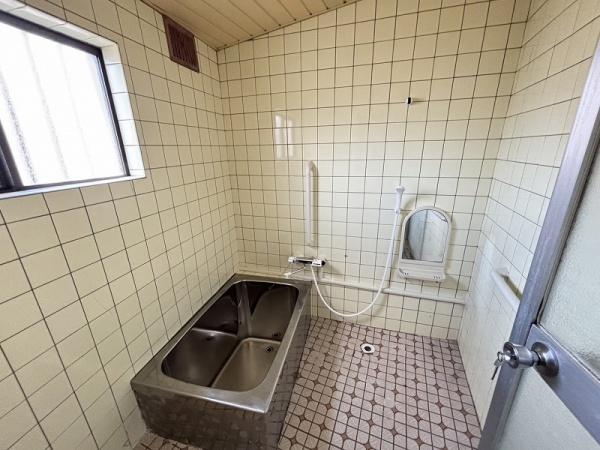 徳島市西須賀町東開の中古一戸建て