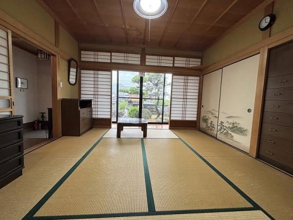 西脇市上野の中古一戸建て