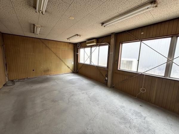 神戸市長田区御蔵通１丁目の工場