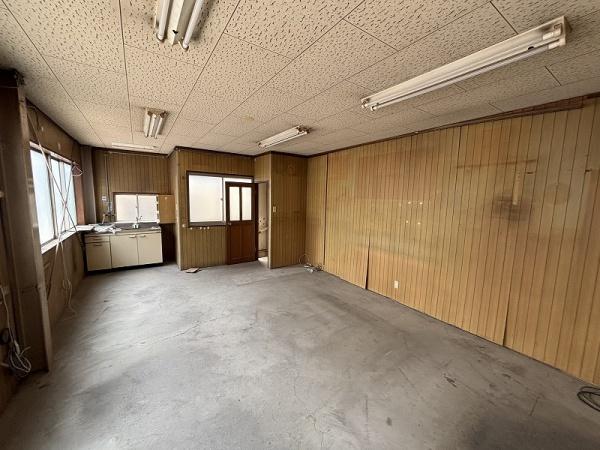 神戸市長田区御蔵通１丁目の工場