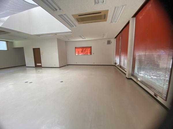 上八万町星河内・店舗