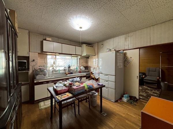 高松町・店舗付き住宅