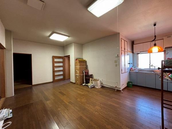 高松町・店舗付き住宅