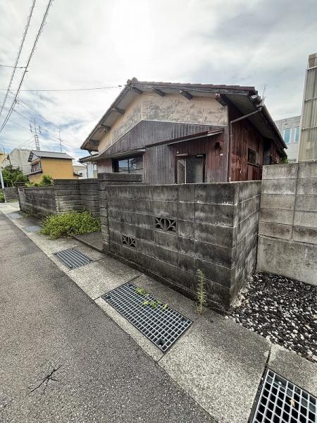 徳島市津田本町１丁目の土地