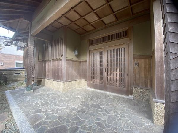 神戸市北区若葉台2丁目の中古一戸建て(玄関)