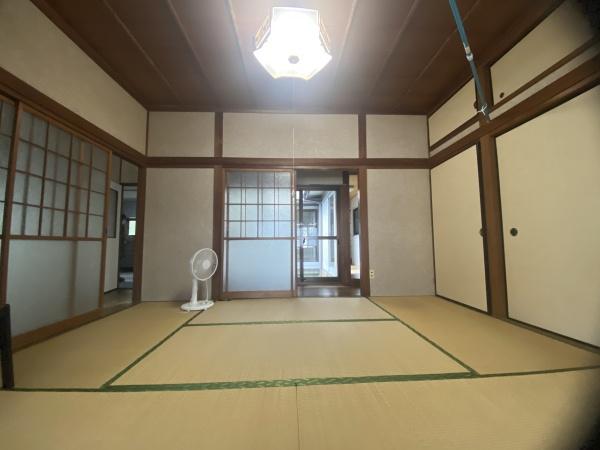 鳴門市瀬戸町明神字丸山の中古一戸建て