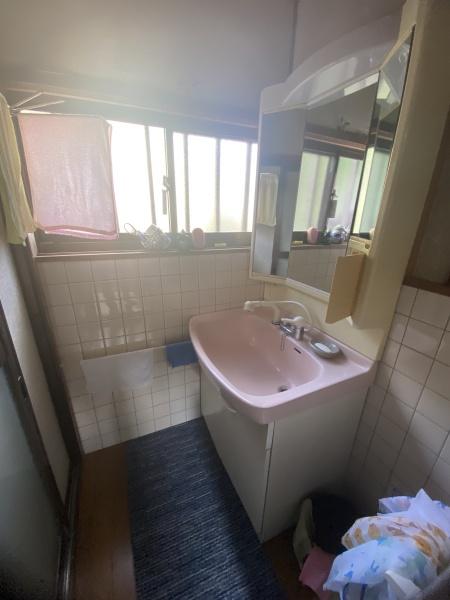 鳴門市瀬戸町明神字丸山の中古一戸建て