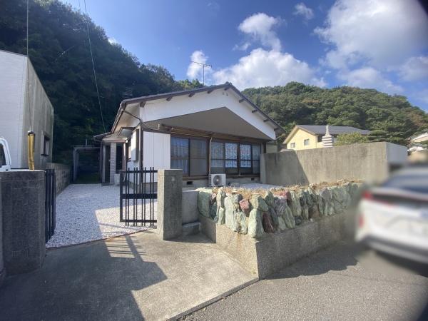 鳴門市瀬戸町明神字丸山の中古一戸建