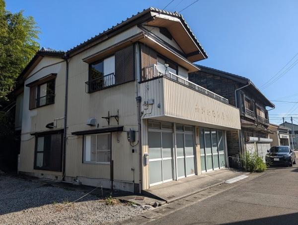 阿南市橘町中浦の中古一戸建て