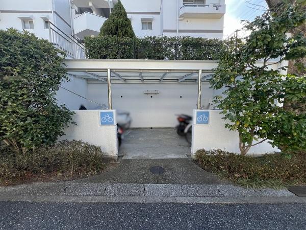 コンフォール学園緑が丘第２・２７号棟