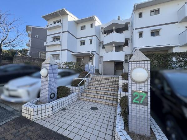 コンフォール学園緑が丘第２・２７号棟