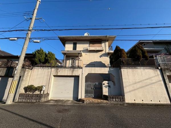 神戸市北区藤原台北町４丁目の中古一戸建