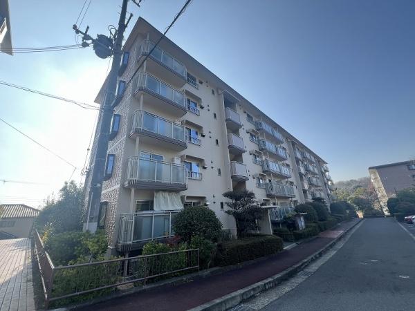 名谷25団地101号棟