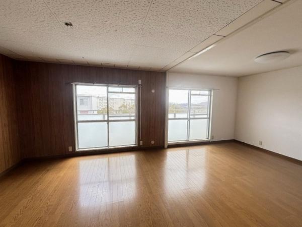 ひよどり台５団地２８号棟