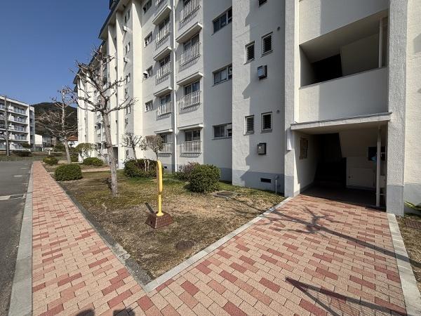 高倉台４団地　２２号棟
