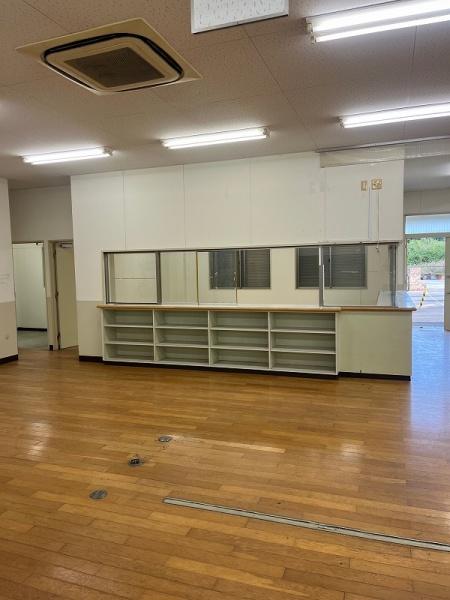 洲本市安乎町平安浦の倉庫