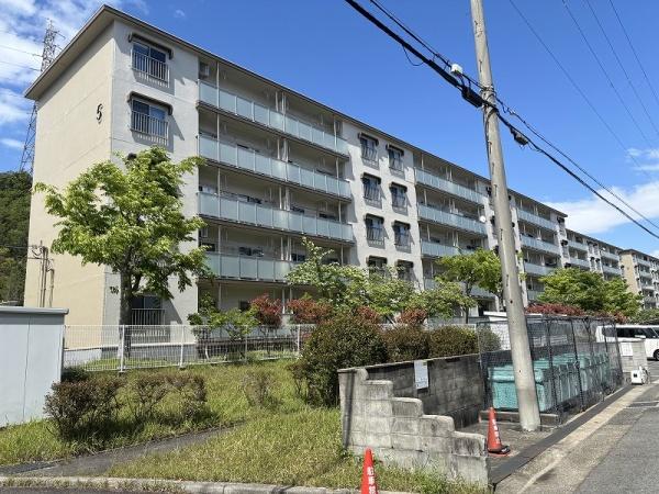 名谷一団地5号棟