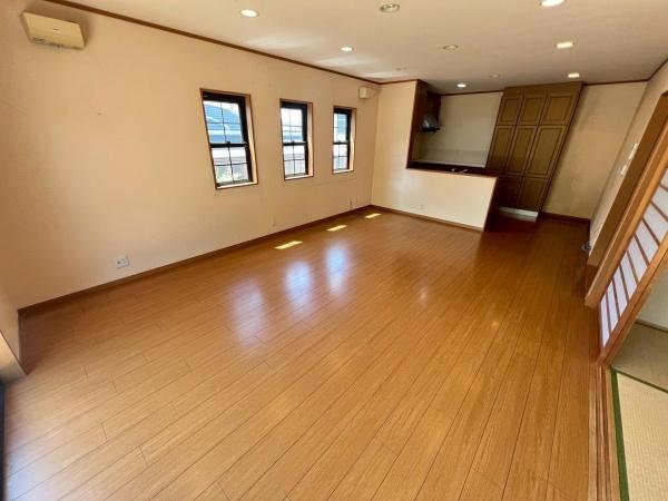 神戸市西区桜が丘西町２丁目の中古一戸建
