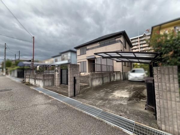 三田市すずかけ台２丁目の中古一戸建て
