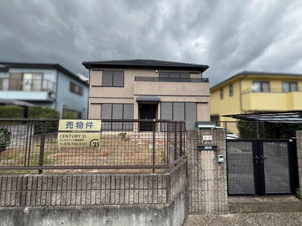 三田市すずかけ台２丁目の中古一戸建て