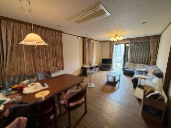 三田市すずかけ台２丁目の中古一戸建