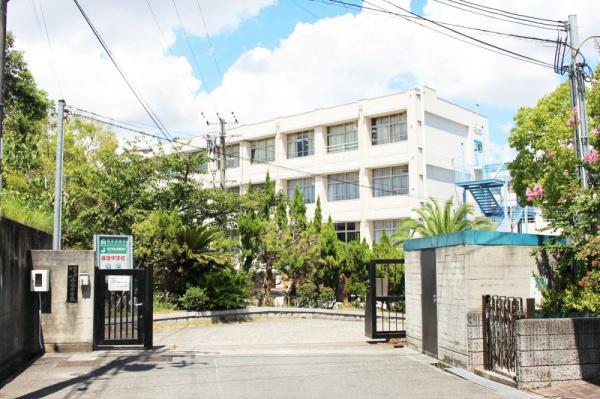 羽曳野市はびきの４丁目の中古一戸建て(羽曳野市立峰塚中学校)