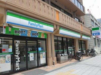 ルネッサなんばタワー(ファミリーマート小浦桜川一丁目店)