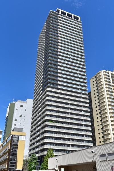 ルネッサなんばタワー