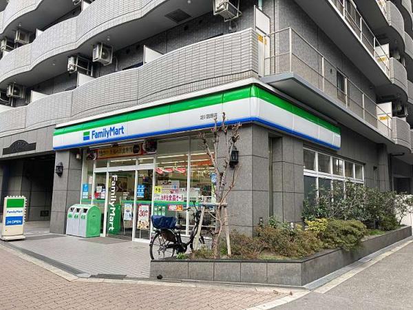 ネオハイツ新大阪(ファミリーマート淀川宮原店)