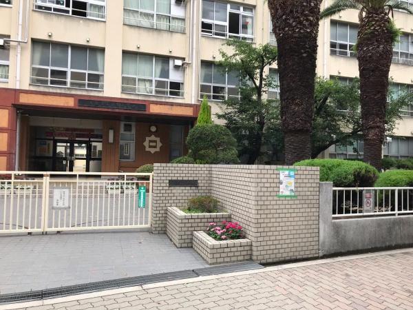 西道頓堀コーポ1号棟(大阪市立日吉小学校)