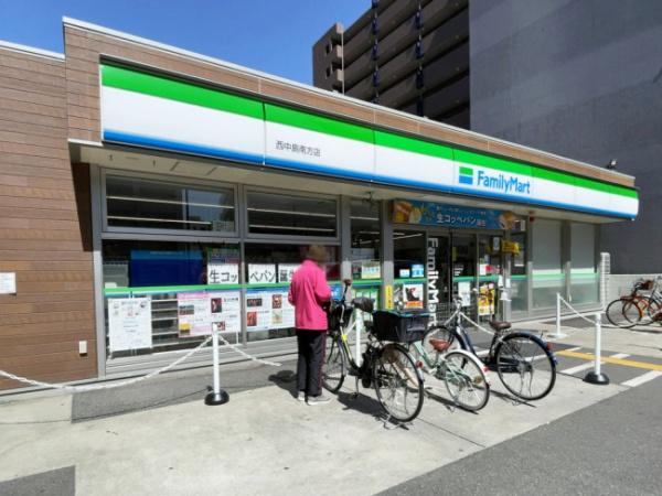 ローズコーポ第2新大阪(ファミリーマート西中島南方店)