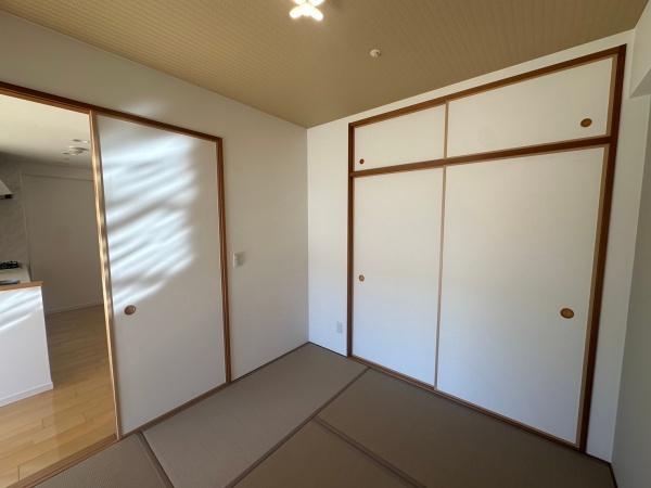 ベイサイドシティコスモスクエア駅前