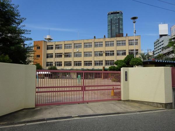 BrilliaTower堂島(大阪市立上福島小学校)