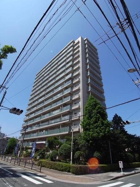 ファミール城東