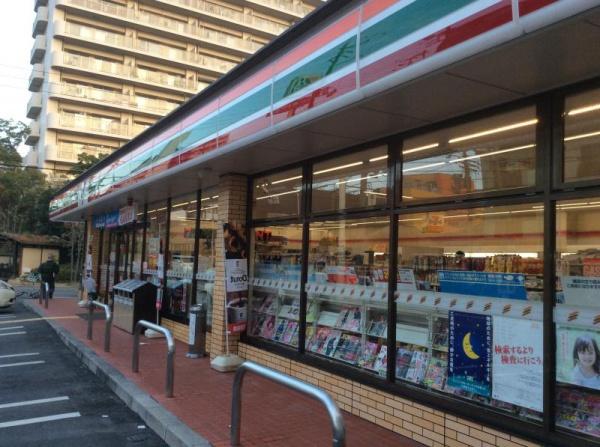 コスモシティガーデンズ城東(セブンイレブン大阪東中浜8丁目店)