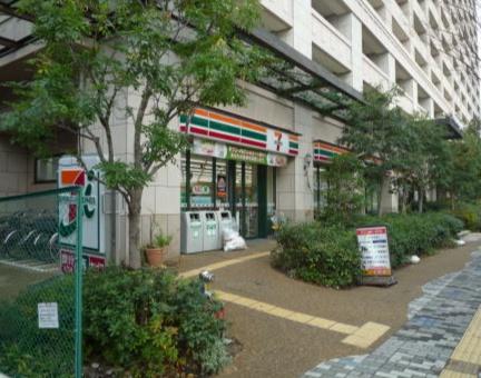 シーサイドレジデンスコスモスクエア(セブンイレブンコスモスクエア駅前店)
